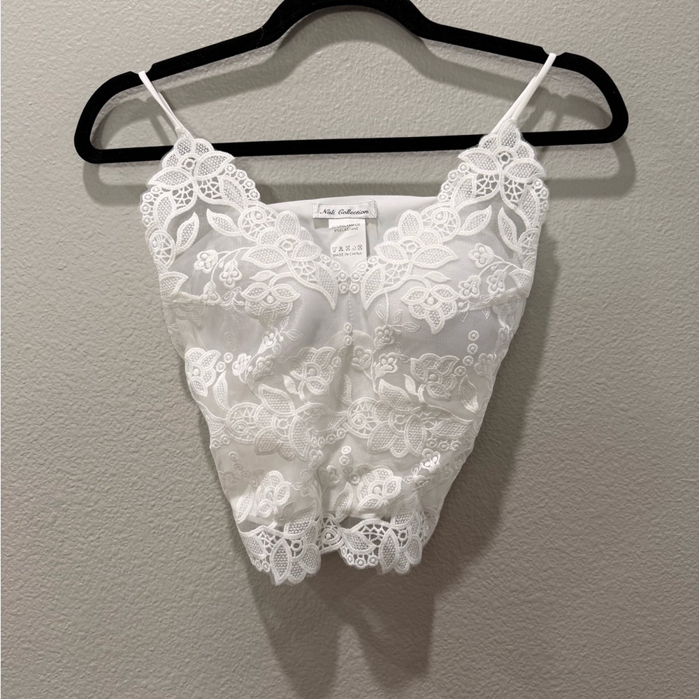 Nali Collection Gorgeous White Lace Lined Cami w/ Adjustable Spaghetti Straps